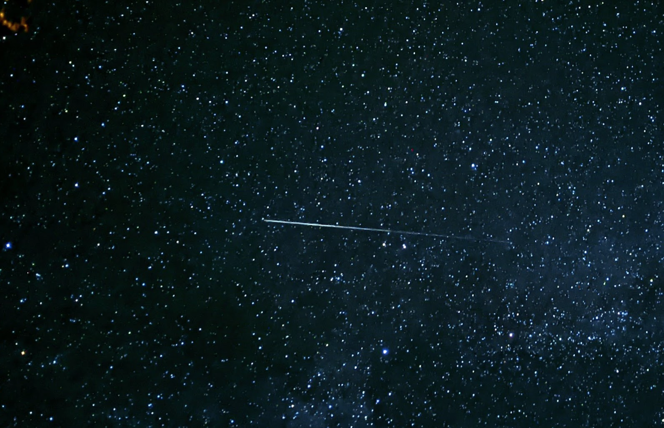 Field test setup with smartphone long exposure