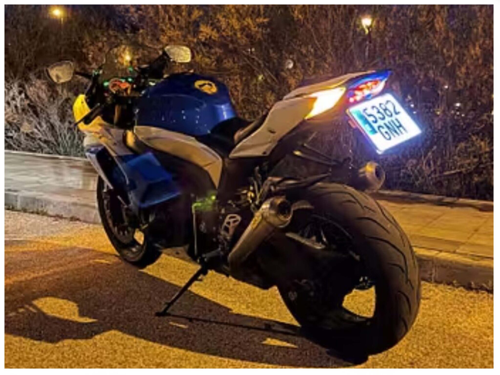 Minimalist smart rear light