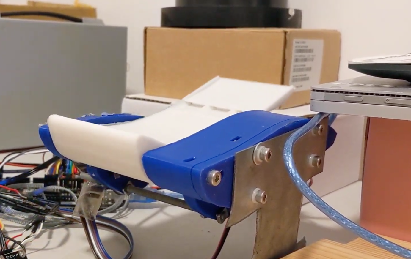 Spoiler mechanism and actuator detail